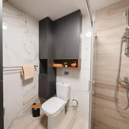 Urban Citadel 2br Modern In Kisela Voda * Üsküp